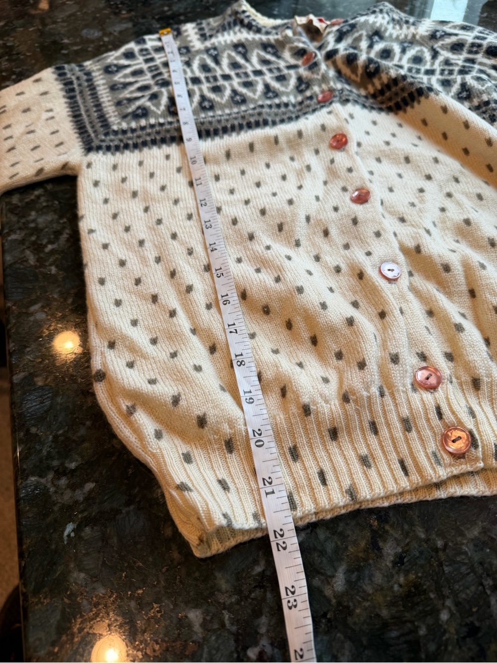 VTG 100% Wool Made in USA Fair Isle Norwegian Cardigan w Pink Buttons. EUC. - Picture 7 of 8